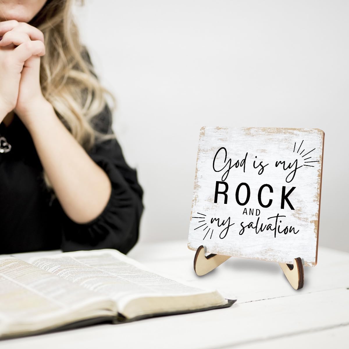 Encouragement Christian Gifts for Women Men Religious Bible Verse Wood Sign Rustic Desk Decor Decorative Classroom Decorations Sign Desk Accessories Shelf Cubicle Decor Wooden Plaque with Wood Stand